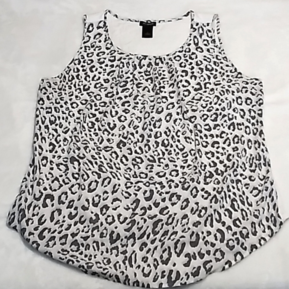 Ann Taylor top, size Medium, leopard print